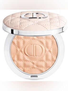 Dior Forever Nude Matte and Radiant Pressed Powder- Light (2)